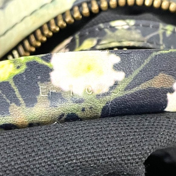 Givenchy Pandora Crossbody - Picture 8 of 16